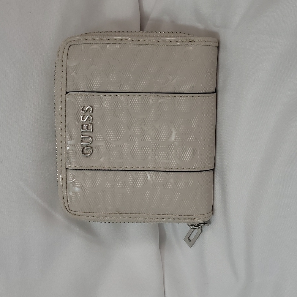 Guess wallet